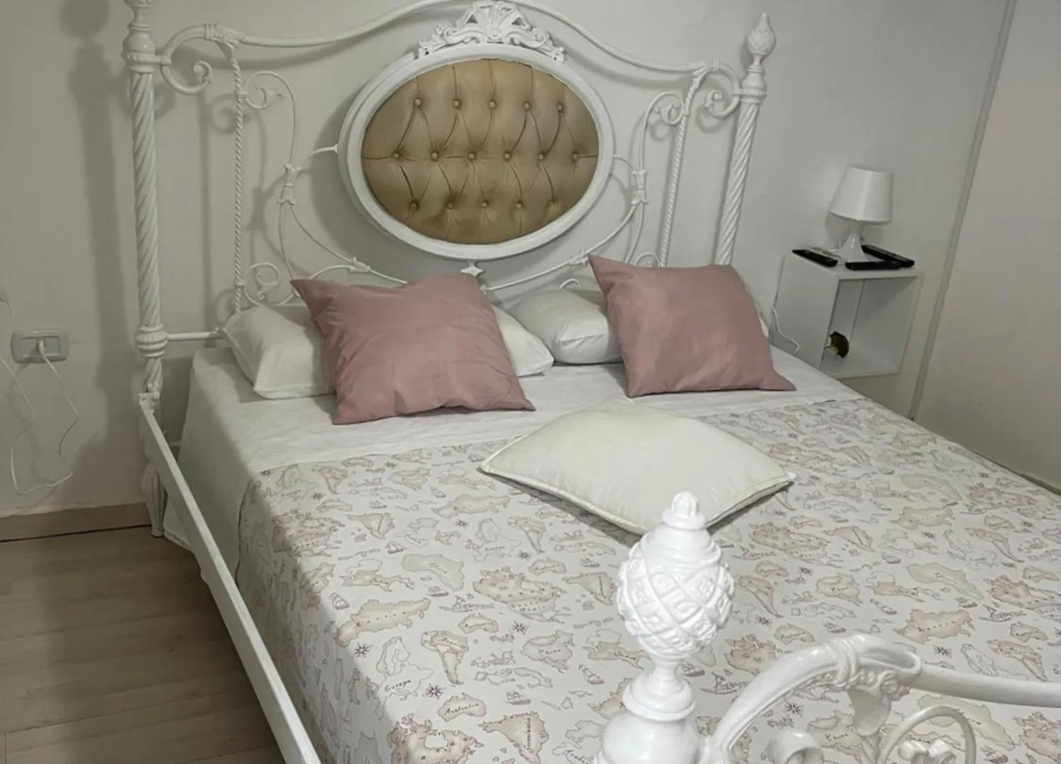 Scugnizzi Bed & Breakfast Naples Italy